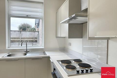3 bedroom semi-detached house to rent, Rocky Lane, Eccles
