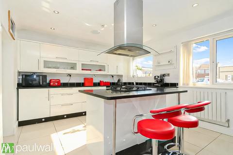 3 bedroom terraced house for sale, Tunfield Road, Hoddesdon
