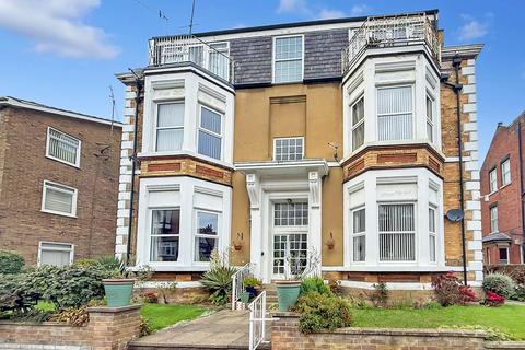 2 bedroom apartment for sale - Esplanade Road, Scarborough YO11