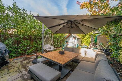 4 bedroom semi-detached house for sale, Beresford Road, Kingston, Kingston upon Thames, KT2