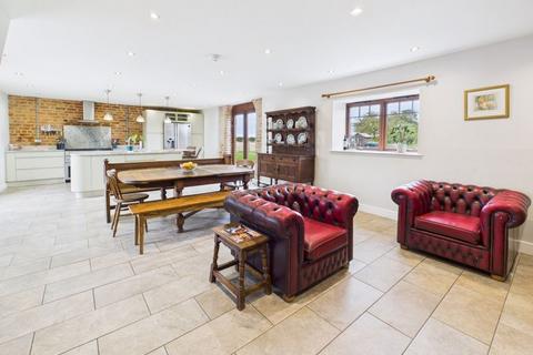 undefined, The Chestnuts Barn & Annex with 4 acres, Wickenby Road, Lissington, Lincoln