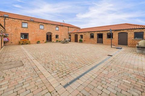 undefined, The Chestnuts Barn & Annex with 4 acres, Wickenby Road, Lissington, Lincoln
