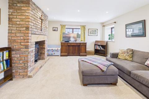 undefined, The Chestnuts Barn & Annex with 4 acres, Wickenby Road, Lissington, Lincoln