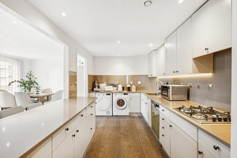 3 bedroom flat for sale, Carlyle Court, Chelsea Harbour, Chelsea, London