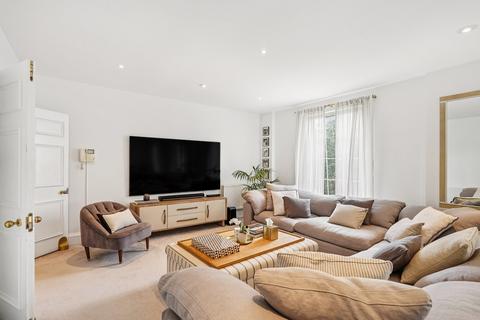 Carlyle Court, Chelsea Harbour, Chelsea, London
