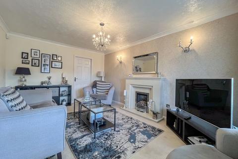 3 bedroom link detached house for sale, Gatcombe Close, Moseley Parklands