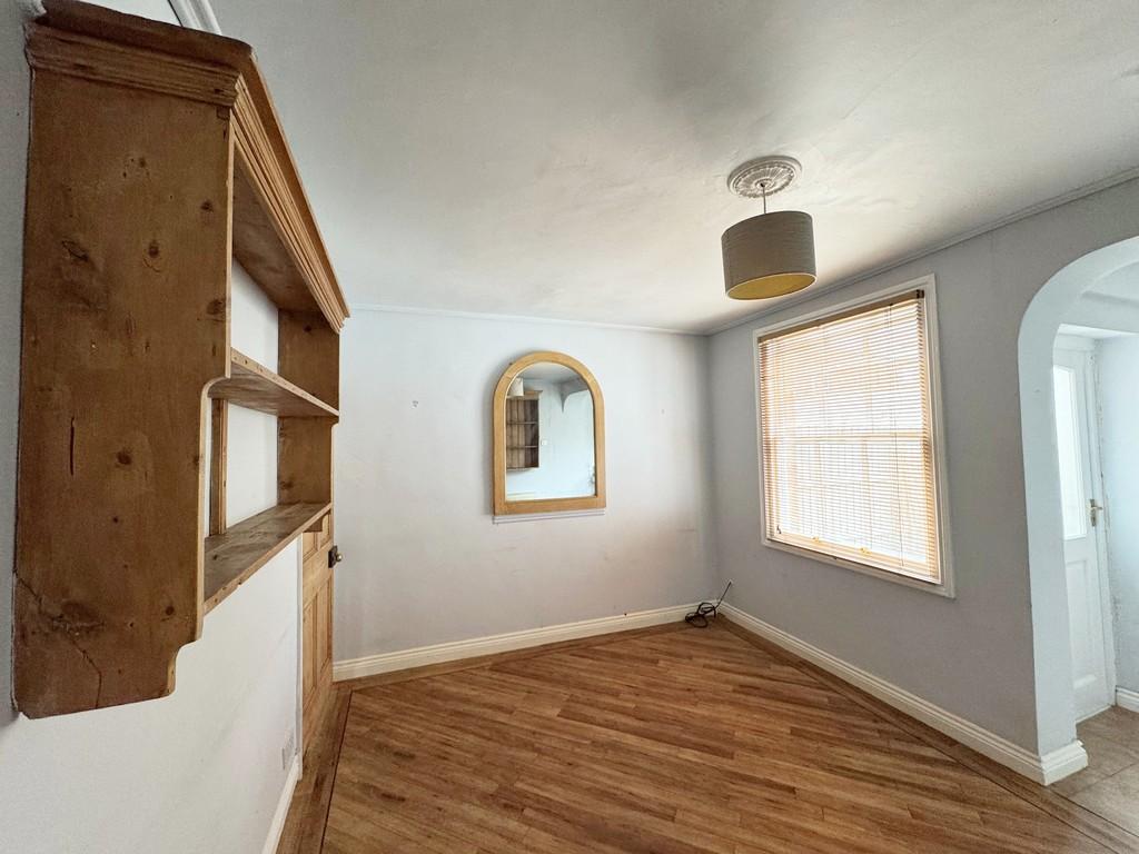 Dining Room (2)
