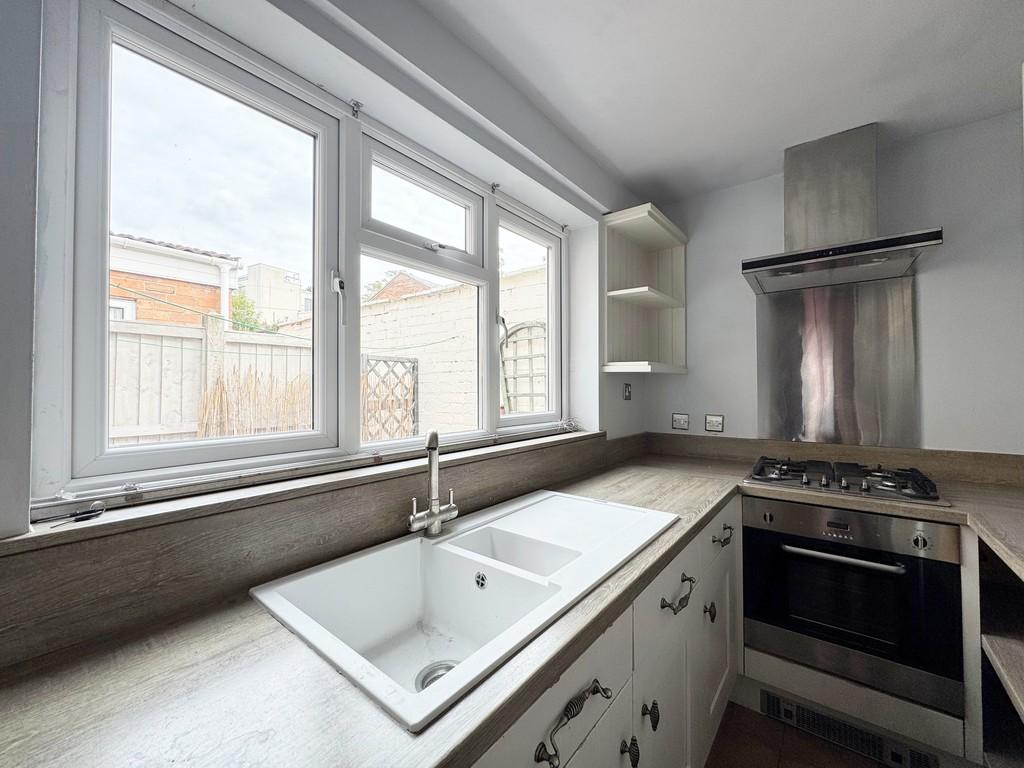 Kitchen (2)