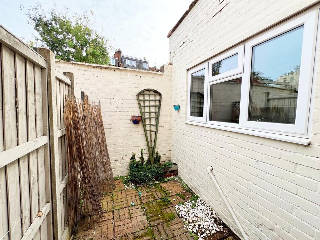 Courtyard Garden