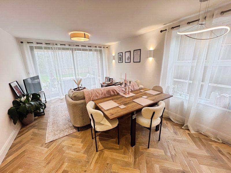 Lounge dining room