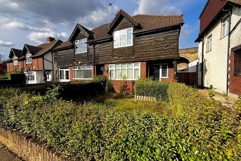 3 bedroom semi-detached house for sale, Bennetts Avenue, Greenford