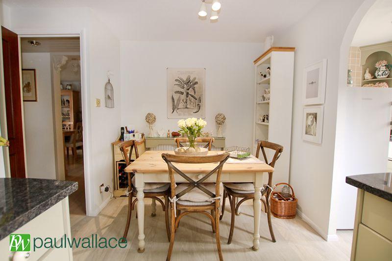 Kitchen DIning Area