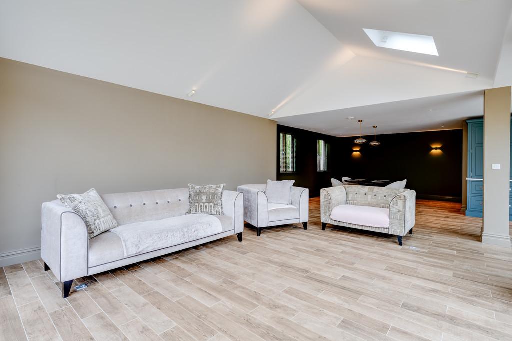 102 Woodbridge Road Brighter-45