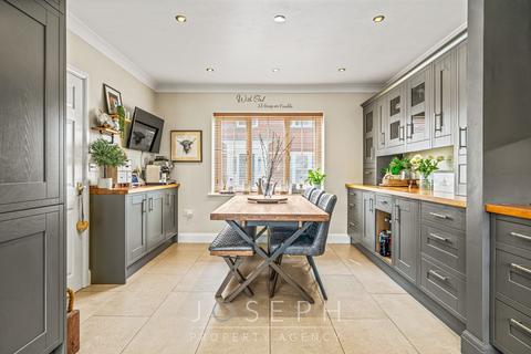 5 bedroom detached house for sale, Hereford Drive, Claydon, IP6