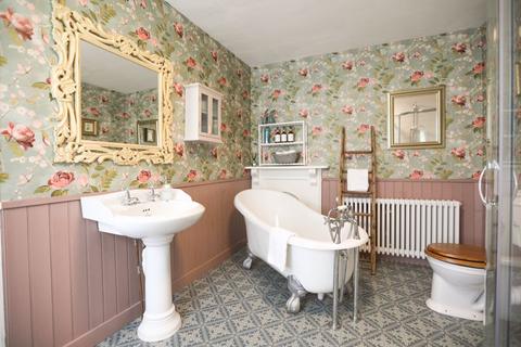Ferndale Cottage Summerhouse Path, Lynmouth, EX35 6ES