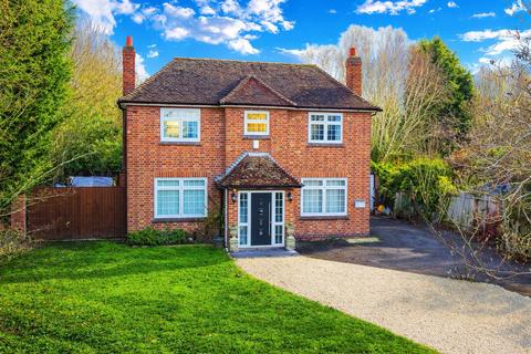 4 bedroom detached house for sale, Hathern Road, Loughborough LE12