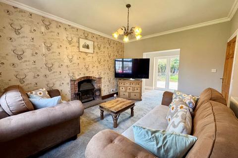 4 bedroom detached house for sale, Hathern Road, Loughborough LE12