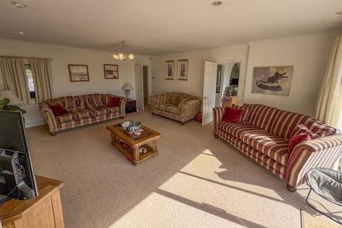 5 bedroom detached bungalow for sale, Goosenford, Taunton TA2
