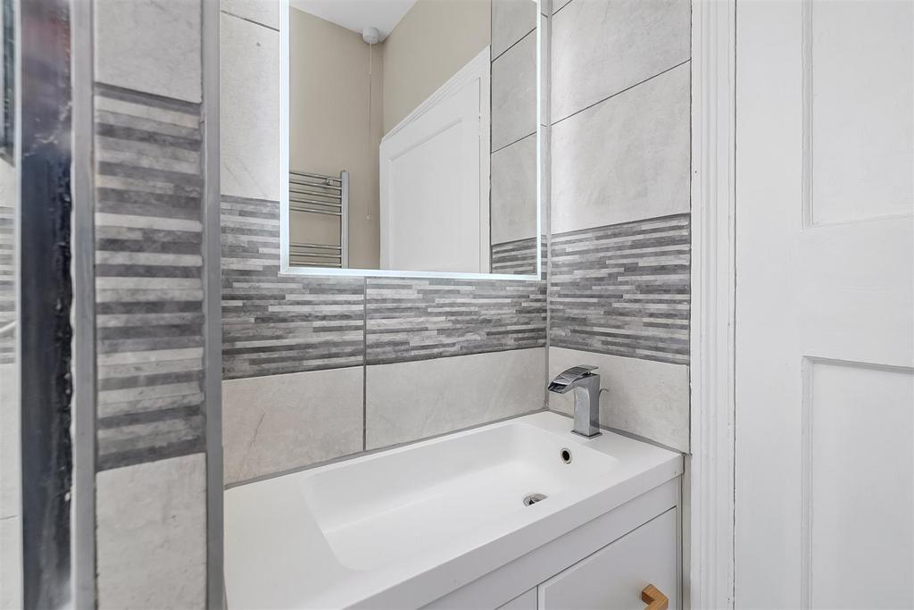 Shower Room 2