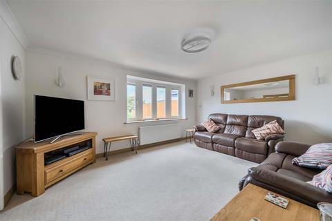 4 bedroom detached house for sale, Rhuddlan Way, Kidderminster