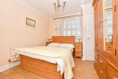 2 bedroom apartment for sale, Mountbatten House, Deal CT14