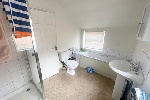 6 bedroom terraced house to rent, *£120pppw excl bills* Kimbolton Avenue , Lenton, NG7 1PT - UON