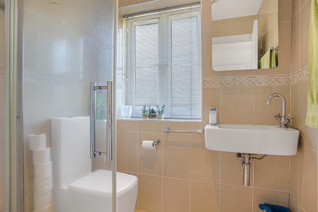 En suite shower room