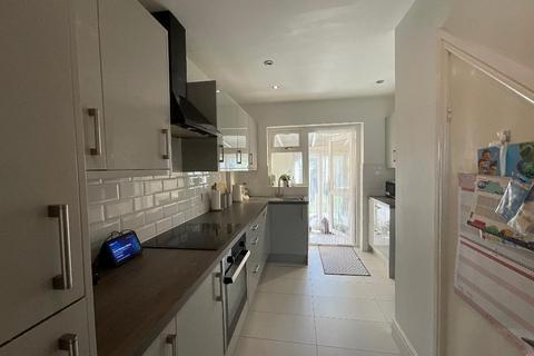 undefined, South Hornchurch RM13