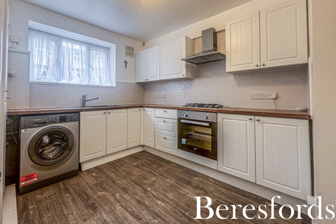 1 bedroom apartment for sale, Petersfield Avenue, Romford, RM3