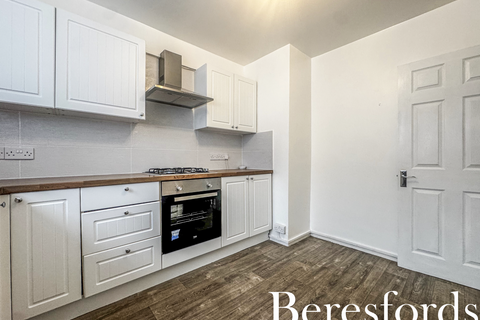 1 bedroom apartment for sale, Petersfield Avenue, Romford, RM3