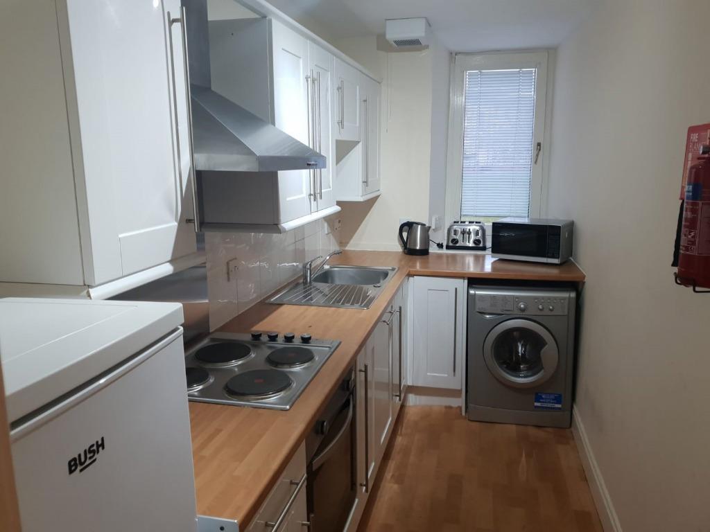 0 Kitchen.jpg