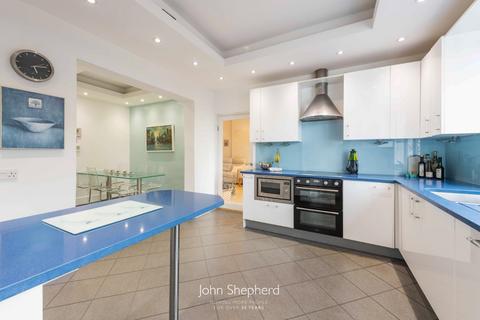 4 bedroom detached house for sale, Earlswood Common, Earlswood, Solihull, Warwickshire, B94