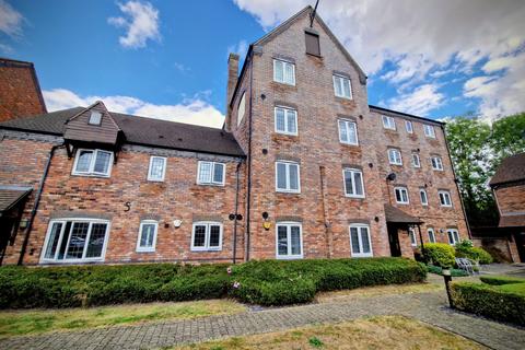 Broom Lane, Dickens Heath, Solihull, B90