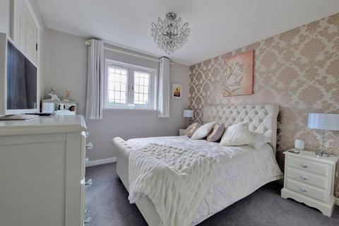 32 Broom Lane, Shirley, Solihull, B90 1SJ