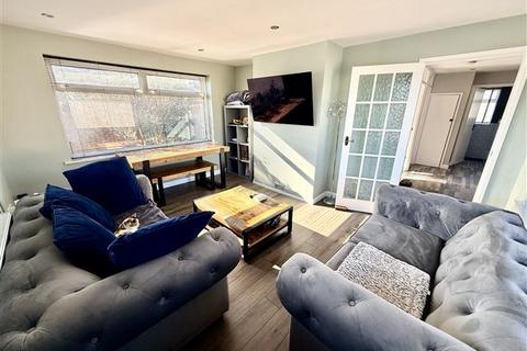 2 bedroom bungalow for sale, Rogate Road, Worthing, West Sussex, BN13 2EA