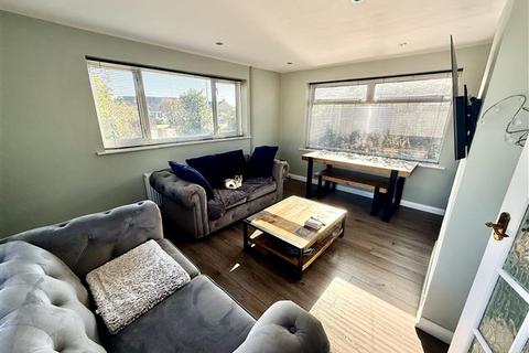 2 bedroom bungalow for sale, Rogate Road, Worthing, West Sussex, BN13 2EA