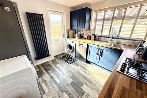 2 bedroom bungalow for sale, Rogate Road, Worthing, West Sussex, BN13 2EA