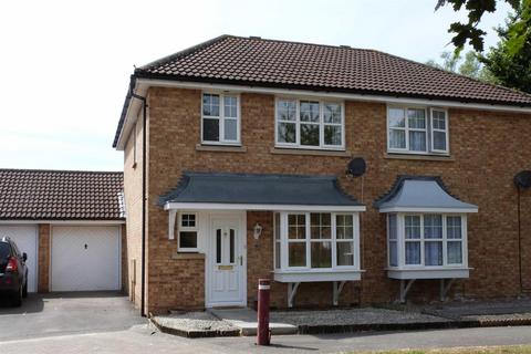 3 bedroom semi-detached house to rent, Shipley Drive, Abbeymeads