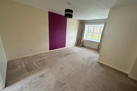 3 bedroom semi-detached house to rent, Shipley Drive, Abbeymeads