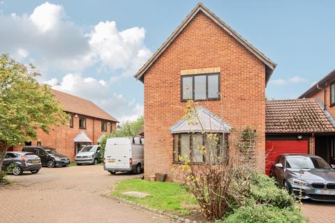 undefined, Mistys Field, Walton-on-Thames, Surrey