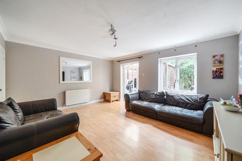 undefined, Mistys Field, Walton-on-Thames, Surrey
