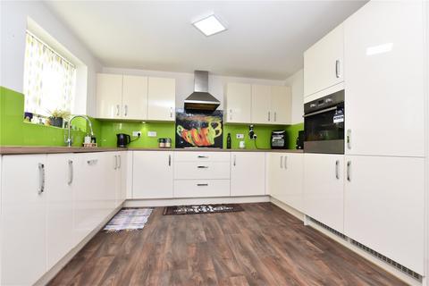 4 bedroom detached house for sale, Fergusson Walk, Morley, Leeds, West Yorkshire