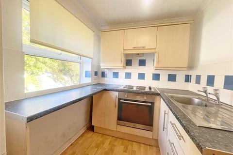 2 bedroom apartment for sale, Baguley Crescent, Rhodes, Middleton, M24