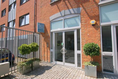 Office to rent, Carysfort Rd London N16 9AE