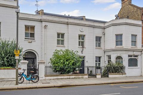 undefined, Garratt Lane, Earlsfield, Wandsworth