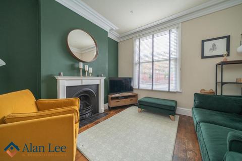 3 bedroom terraced house for sale, Union Road, Macclesfield, SK11 7BN