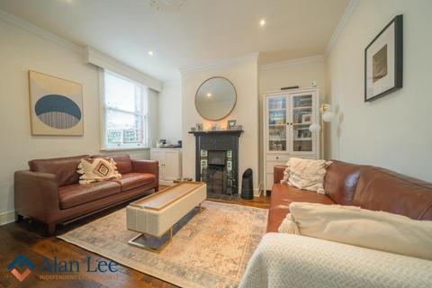 3 bedroom terraced house for sale, Union Road, Macclesfield, SK11 7BN