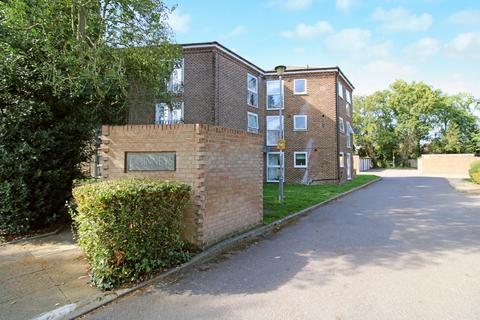 undefined, Quinneys,  Farnborough , GU14
