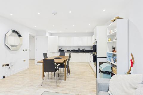 3 bedroom apartment for sale, 243 Junction Road, London, ., N19 5QG