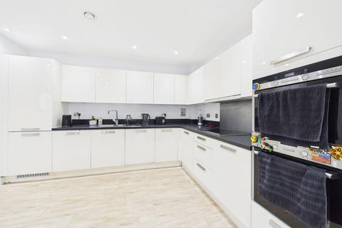 3 bedroom apartment for sale, 243 Junction Road, London, ., N19 5QG